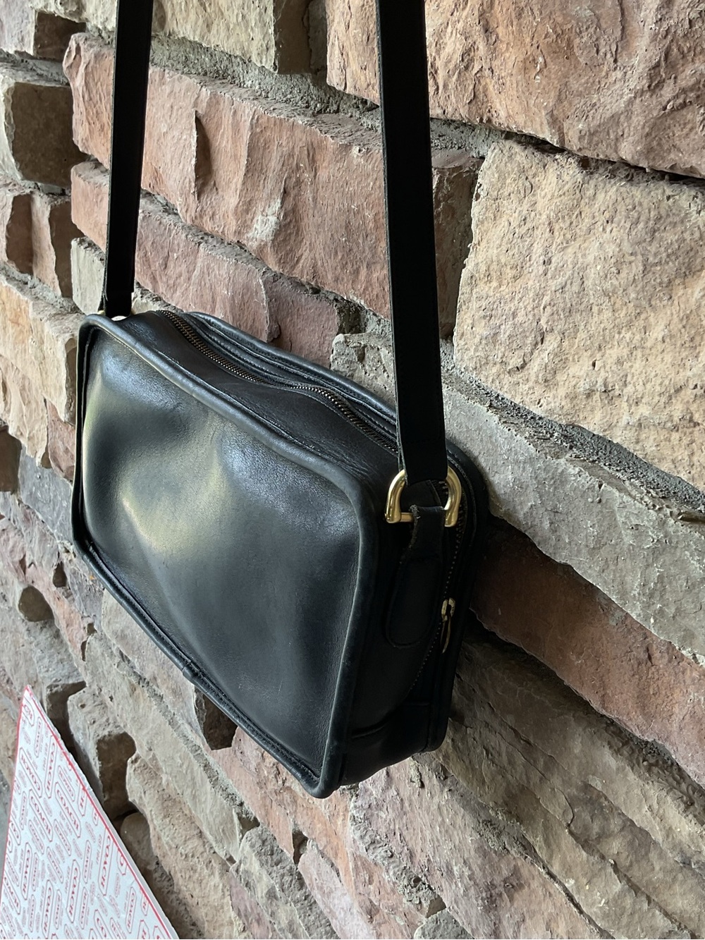 Vintage Coach Black Leather Swingpack 9974 Multi-Compartment Bag - Picture 6 of 16